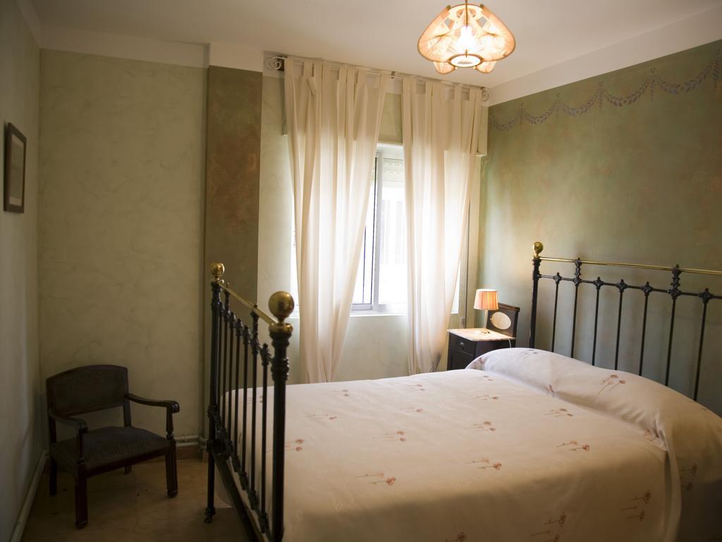 Casa Rural La Conejera Madrigalejo Del Monte Habitación foto